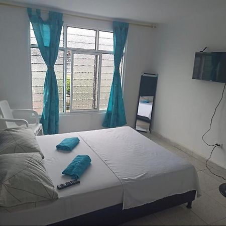 Casa Olimpico Hostal Кали Екстериор снимка