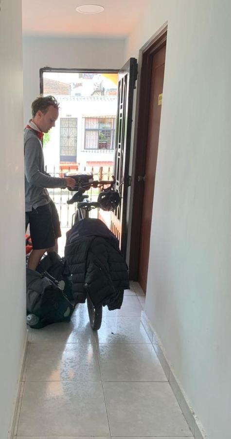 Casa Olimpico Hostal Кали Екстериор снимка