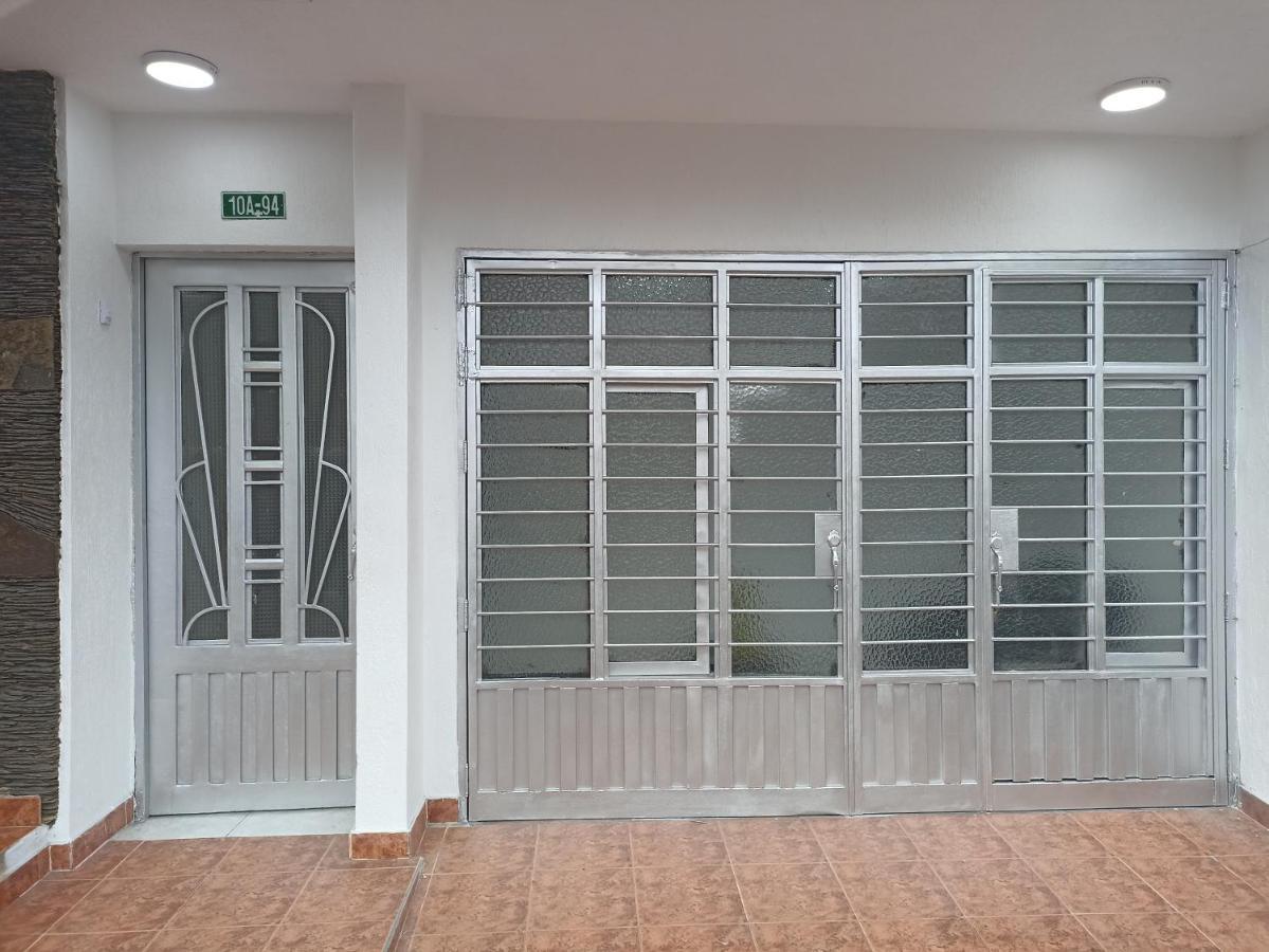 Casa Olimpico Hostal Кали Екстериор снимка