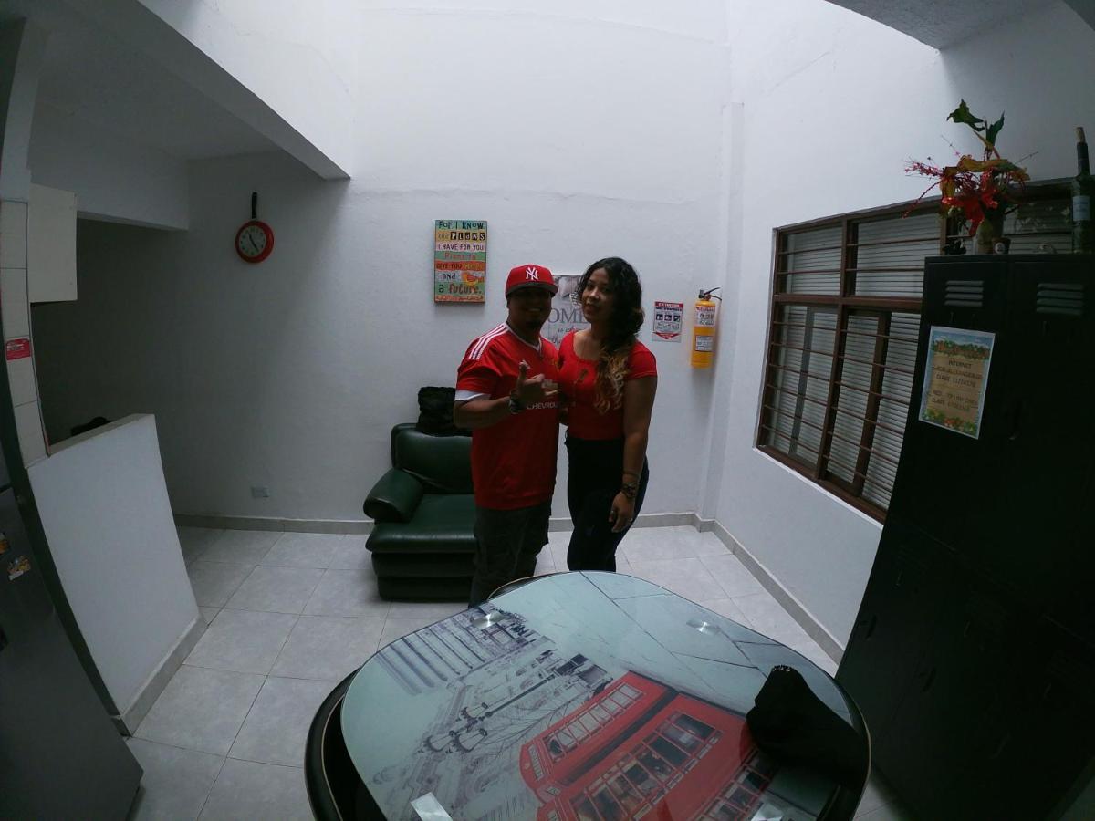 Casa Olimpico Hostal Кали Екстериор снимка