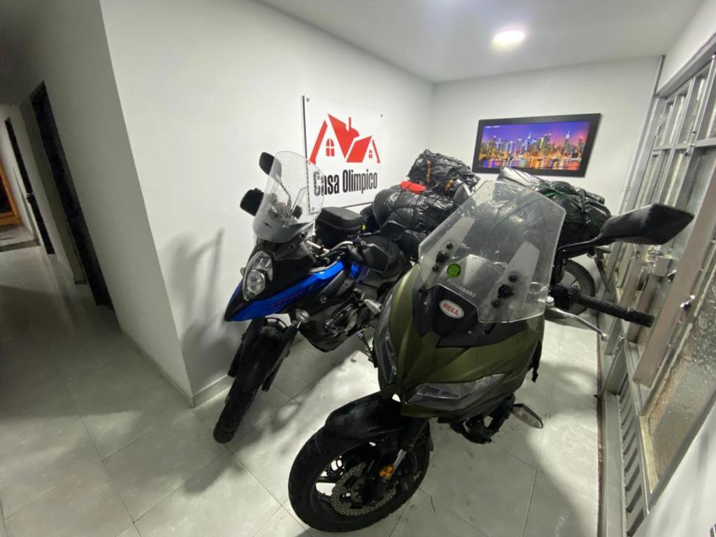 Casa Olimpico Hostal Кали Екстериор снимка