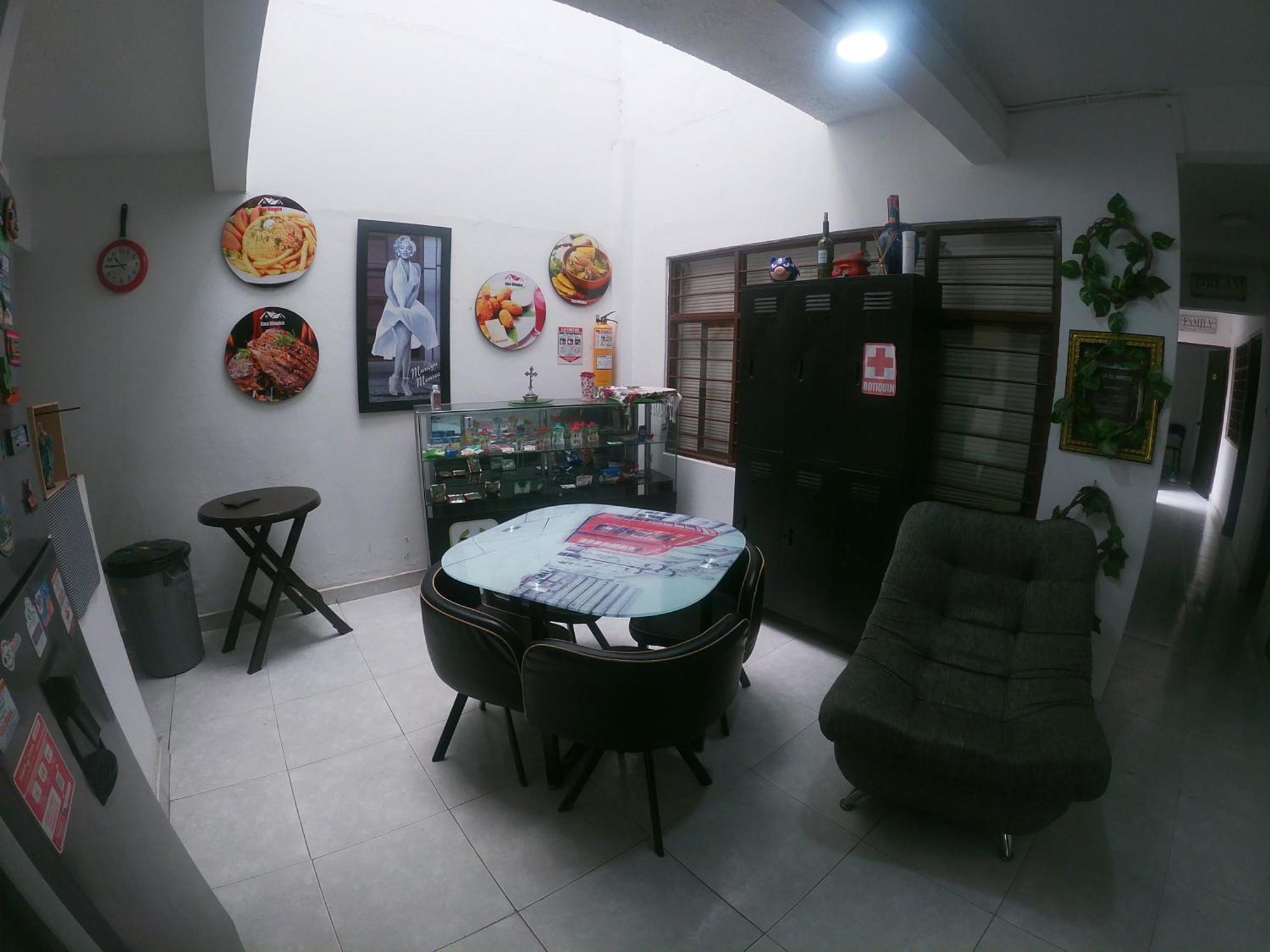 Casa Olimpico Hostal Кали Екстериор снимка